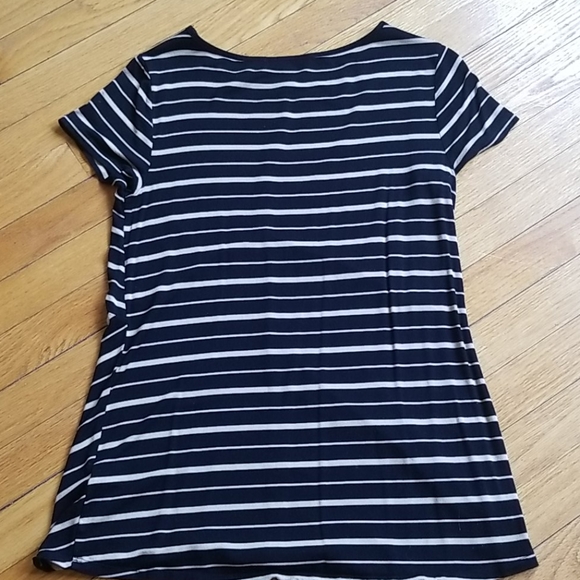 Cable & Gauge Soft Stretchy Tee - Picture 4 of 4